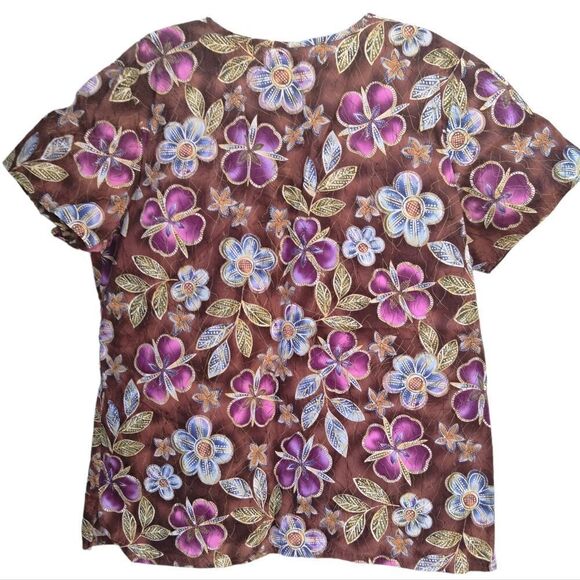 Cherokee Studio Scrub Top Size L Brown with Blue Purple Flowers - Picture 2 of 6